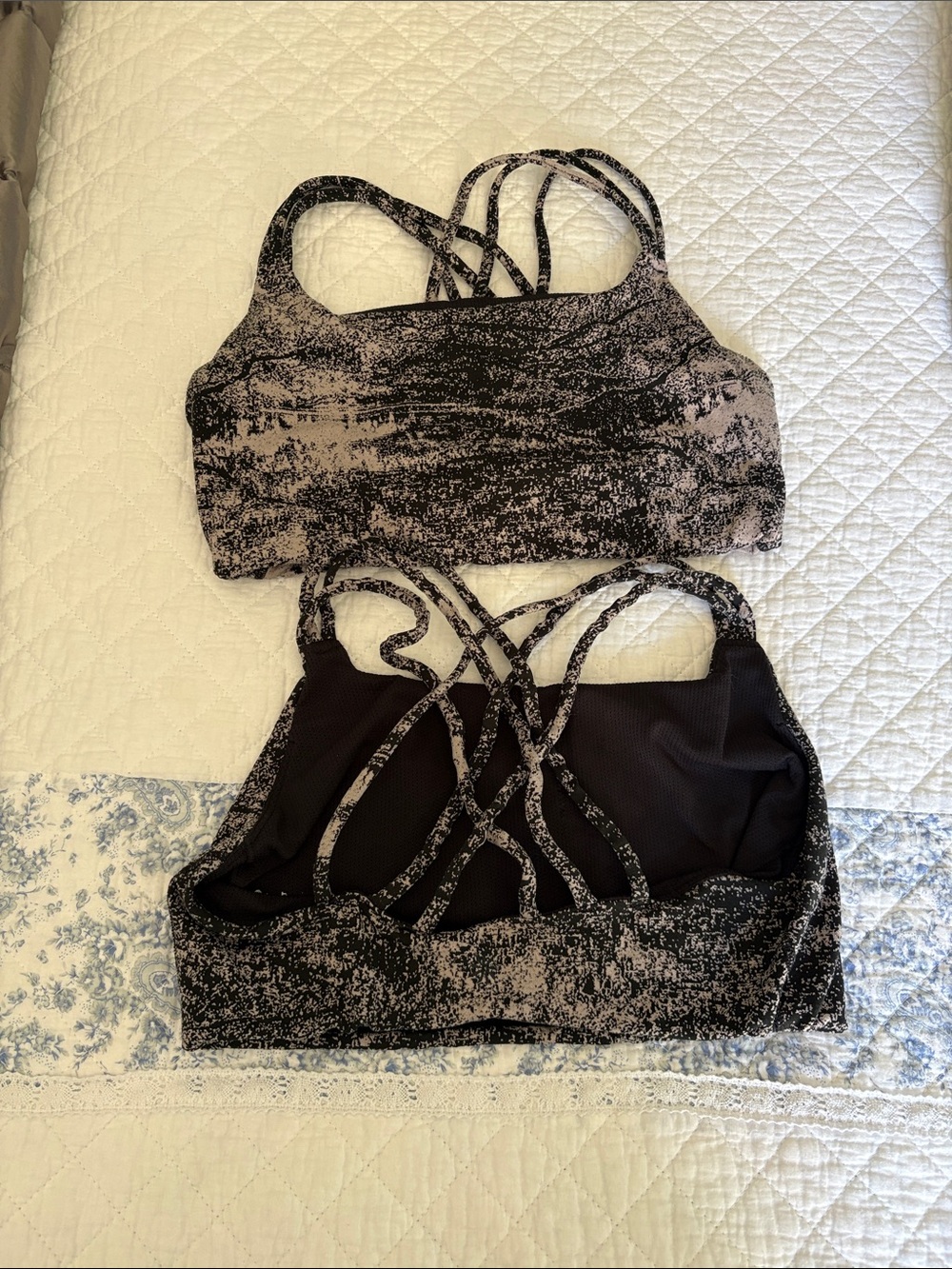 ATHLETA Lot Bundle Women's Black & Taupe Strappy Sports Bra Activewear Medium
